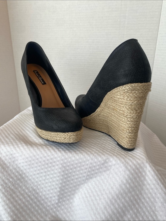 Michael Antonio Shoes - Michael Antonio Anabel-Snake Black & Natural Espadrille 4” Wedge Pumps LIKE NEW!